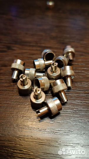 Колпачек нипеля с ключом металл