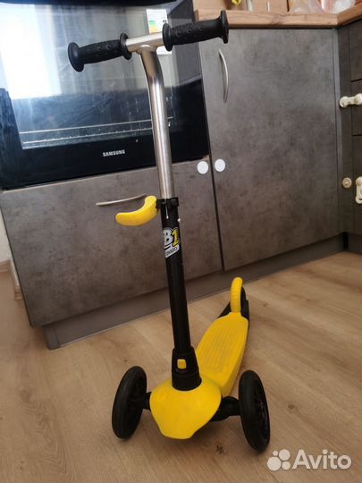 Самокат детский трехколесный