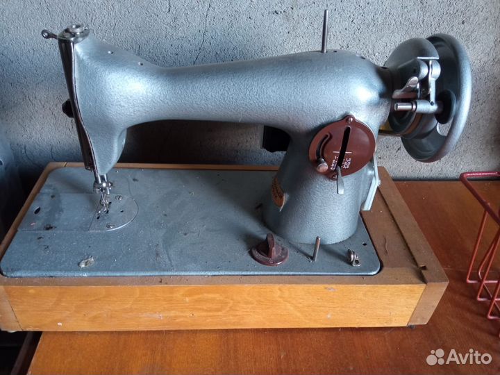 Швейная машинка