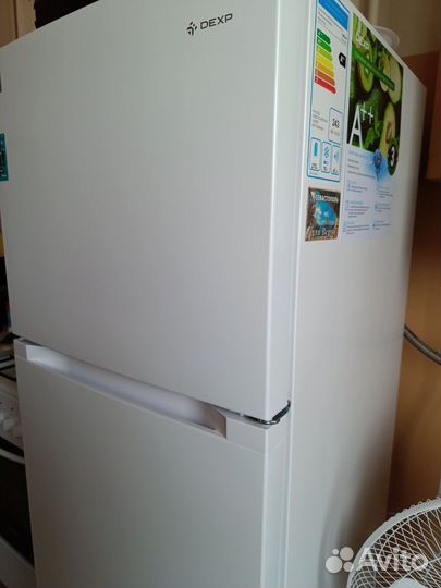 Холодильник двухкамерный новый