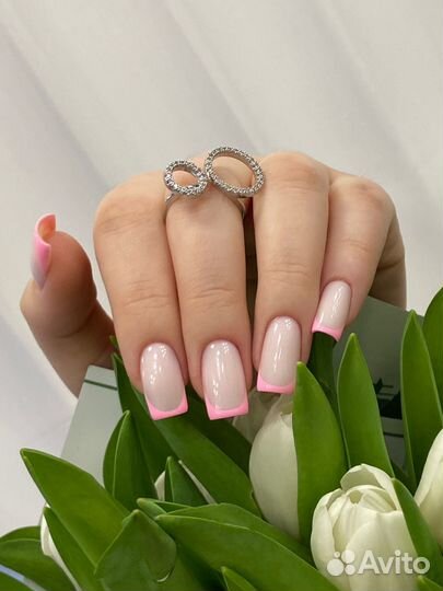 Мастер маникюра и педикюра