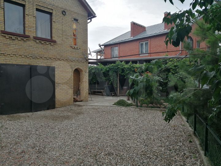 Дом 342 м² на участке 6,6 сот.