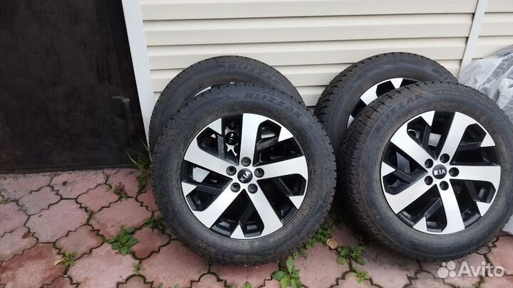 Bridgestone Blizzak Spike-02 SUV 235/60 R18 107