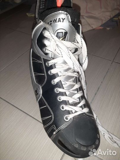 Коньки хоккейные 46 размер