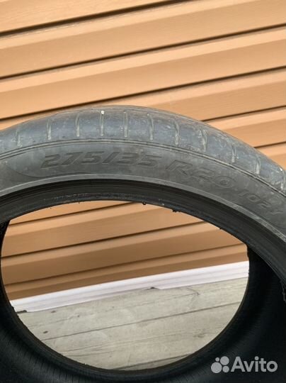 Pirelli P Zero 275/35 R20