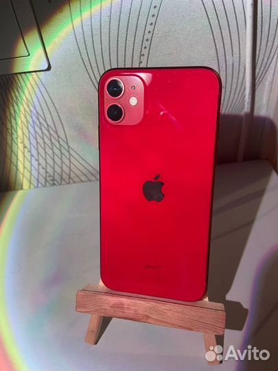Телефон iPhone 11