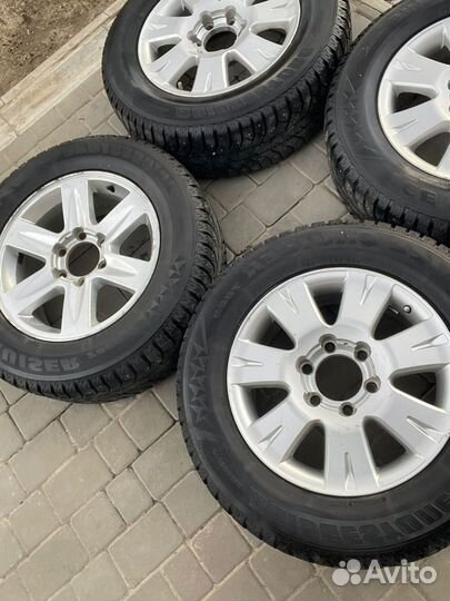 Bridgestone Ice Cruiser 7000 235/65 R17 108T