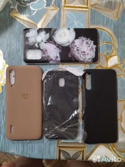 Чехлы на телефон