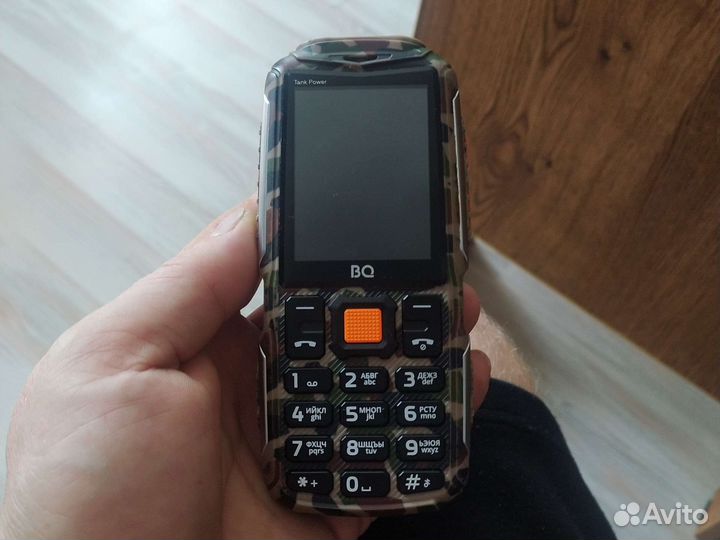 Кнопочный телефон BQ