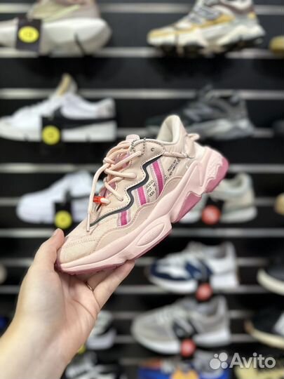 Кроссовки Adidas Ozweego