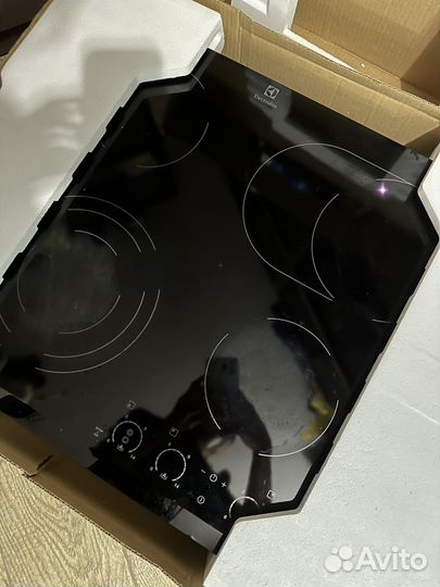 Индукционная варочная панель electrolux