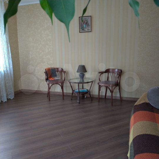2-к. квартира, 56 м², 2/10 эт.