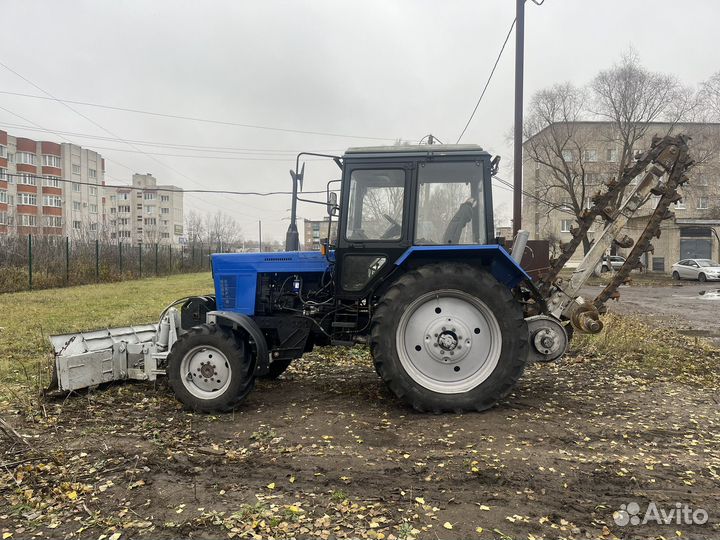 Бара траншеекопатель