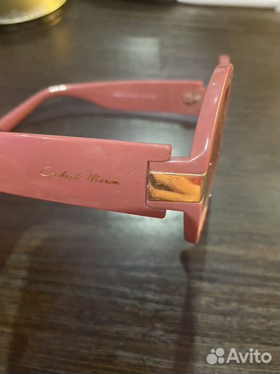 Стильные солнечные очки