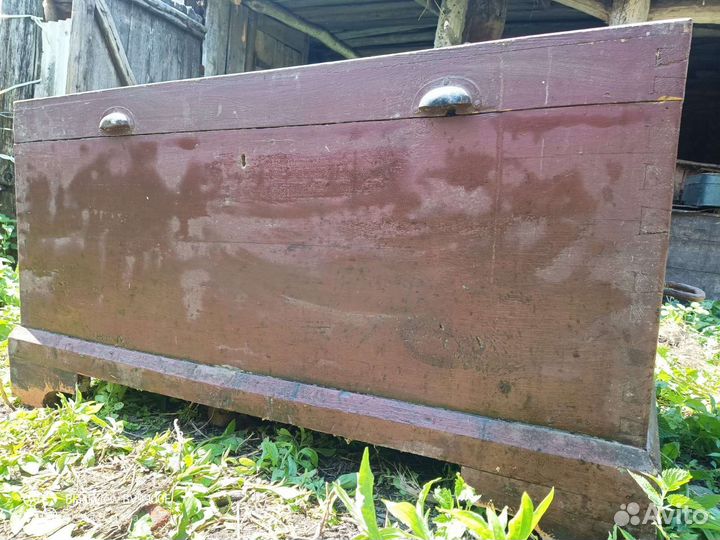 Сундук деревянный