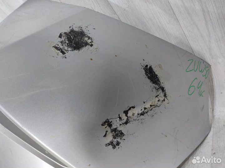 Бампер зад. toyota prius