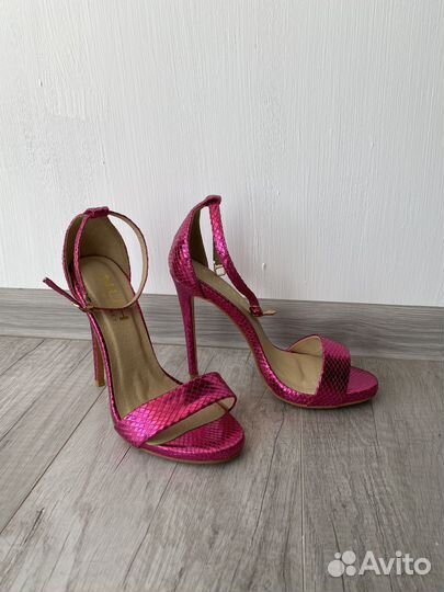 Туфли женские новые