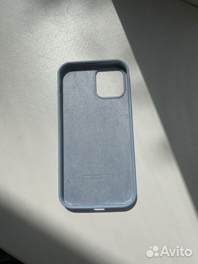 Чехол на iPhone 12