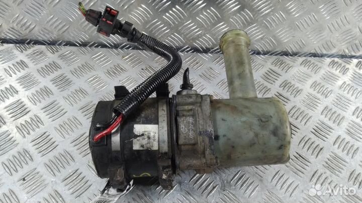 Насос эур 183042610Z Nissan Almera N16 (2000-2006)