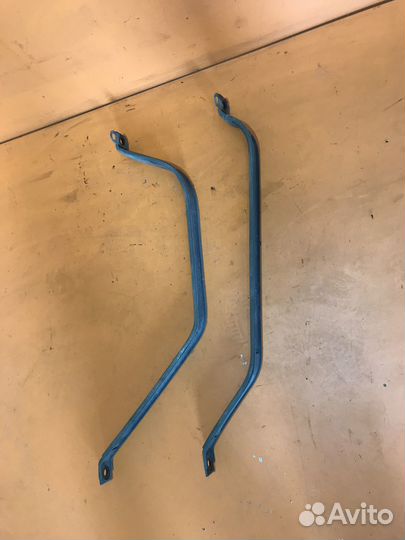 Крепление топливного бака на Hyundai Creta