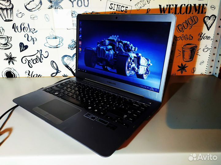 Samsung NP530U4C-i3-2 Gen \ 4 Озу \ 1 Gb видео