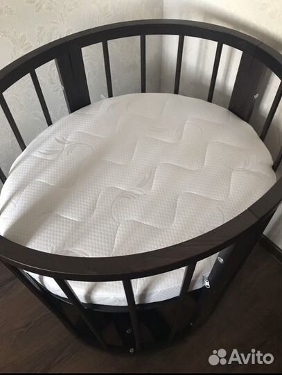 Детская кроватка с маятником трансформер