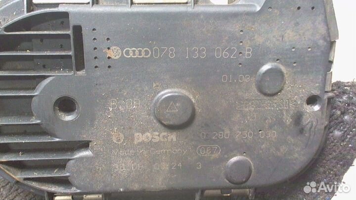 Заслонка дроссельная Audi A4 (B6), 2003