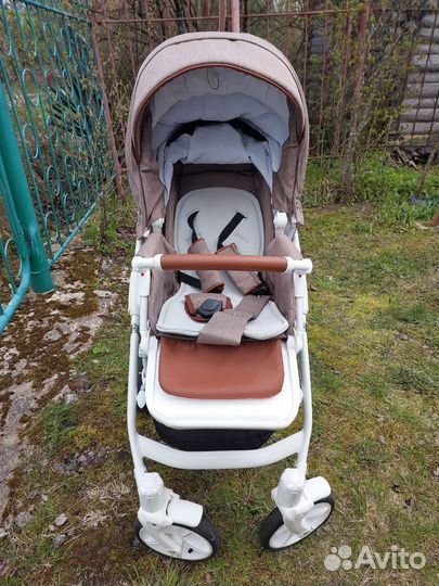 Продаю хорошую коляску 0+ с автолюлькой