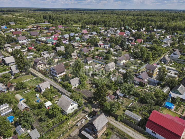 Дача 20 м² на участке 4,3 сот.