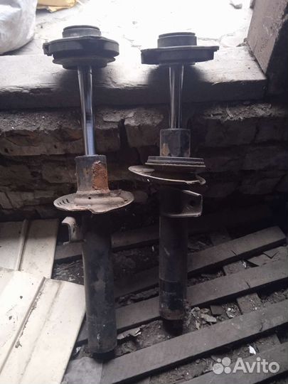 Передние стойки фольцваген пассат б/у