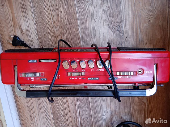 Магнитофон кассетный Satellite