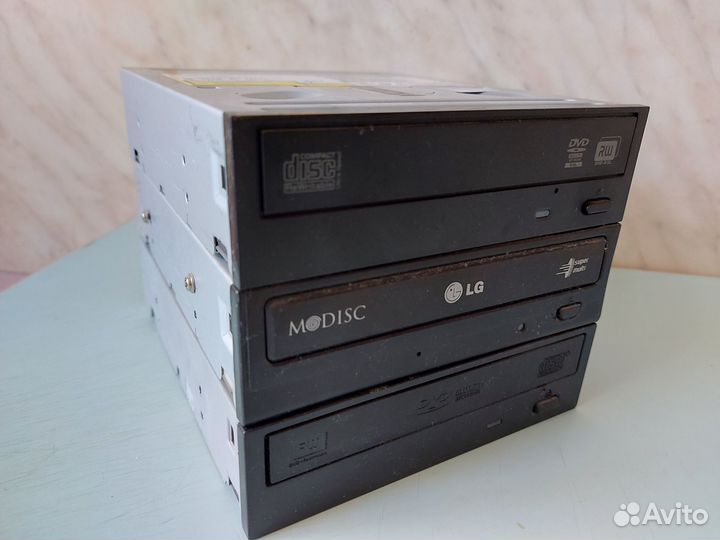 Dvd привод SATA