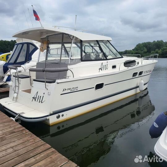 Катер Delphia 1050