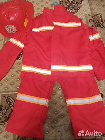 Продам Ногодние костюмы