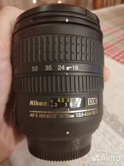 Зеркальная фотокамера Nikon D80