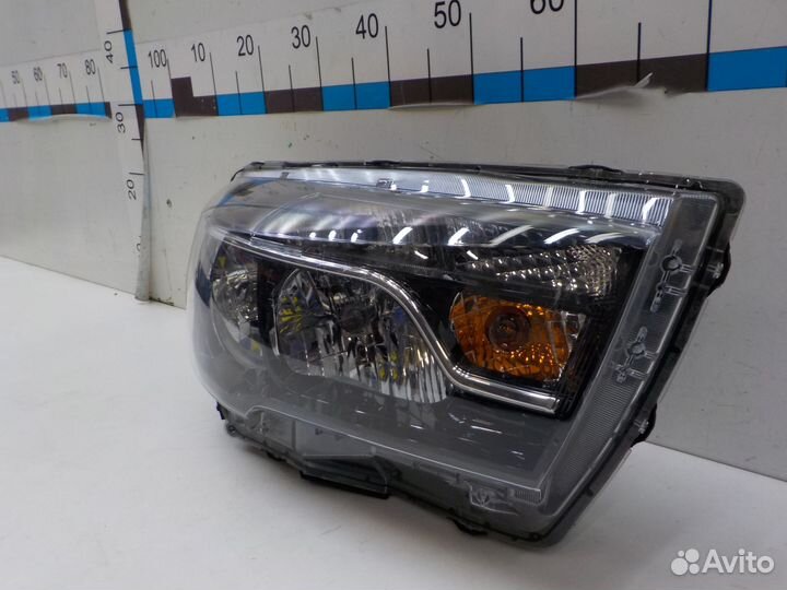 Фара правая LADA Vesta 2015