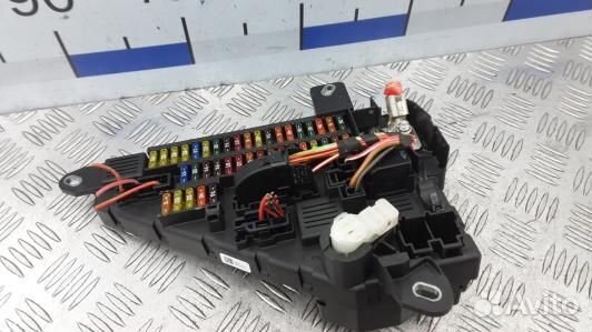 Блок предохранителей BMW 6 E63/E64 (EBG03M101)