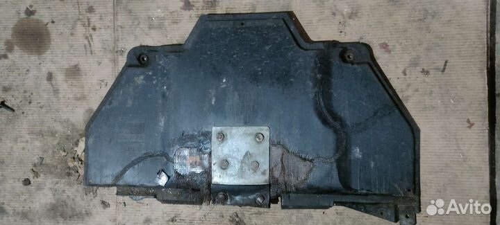 Защита двигателя пластиковая Peugeot 206