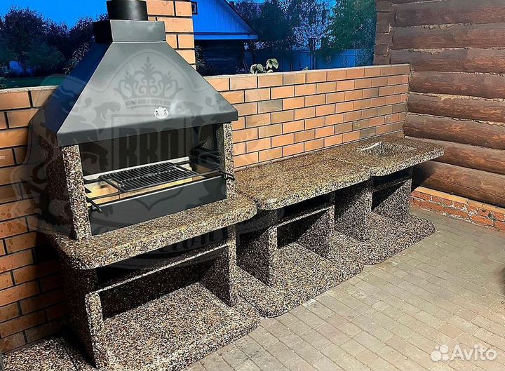 Барбекю зона из натурального камня