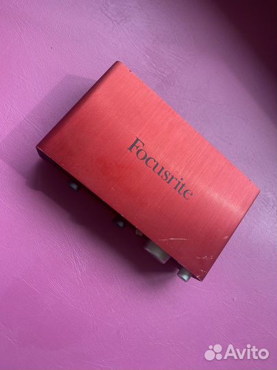 Звуковая карта Focusrite scarlett 2i2 2 gen