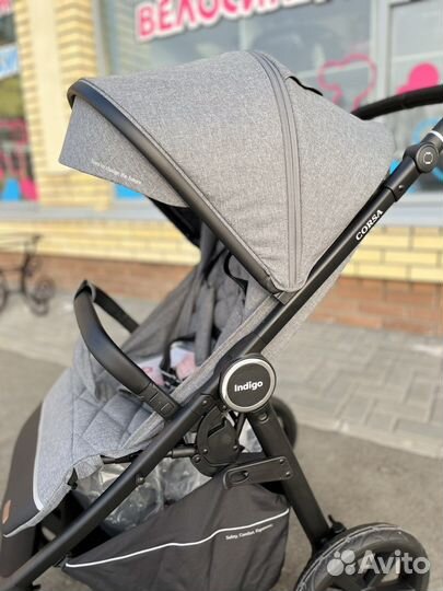 Коляска прогулочная светло-серая