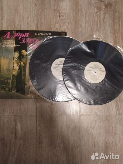 А Зори Здесь Тихие Виниловая пластинка