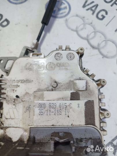 Замок двери задний Audi A4 B8