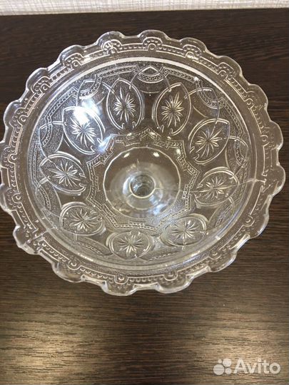 Ваза на ножке (конфентица) старая Европа