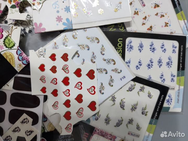 Наклейка на ногти