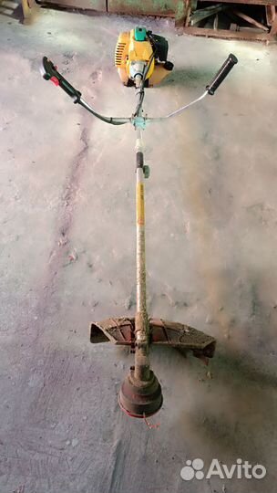 Триммер бензиновый бу