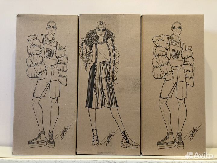 Коробки от Barbie BMR, сертификаты