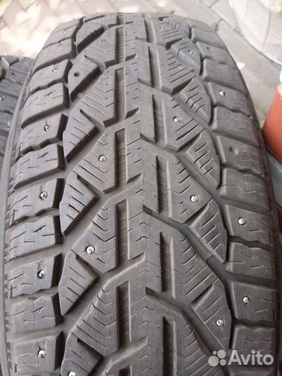 Tigar SUV Ice 215/65 R17 103T