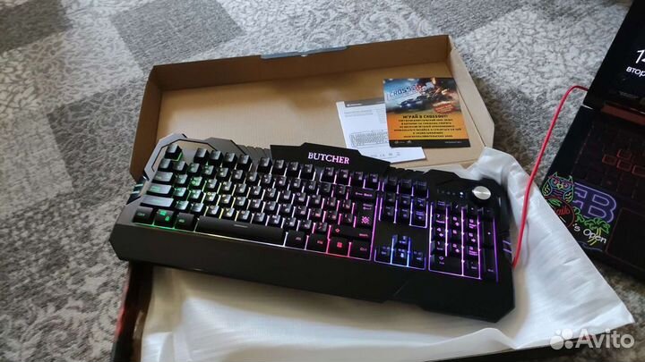 Игровая клавиатура с подсветкой