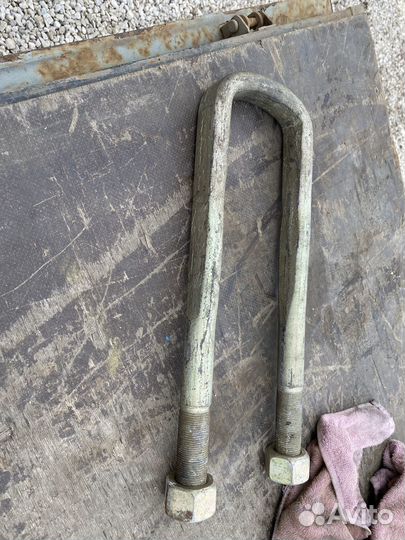 Стремянка рессоры volvo